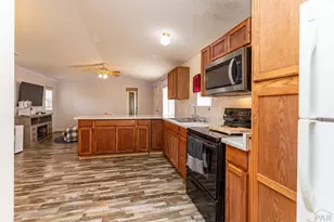 376 E Stanley Dr, Pueblo West, CO 81007 - Photo 17