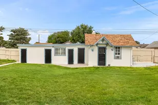 612 Topeka Ave, Pueblo, CO 81006 - Photo 29