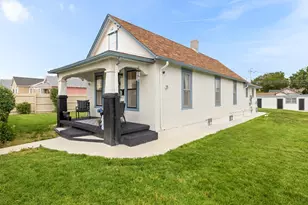 612 Topeka Ave, Pueblo, CO 81006 - Photo 1