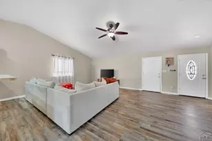 725 S Norwood Ave, Pueblo, CO 81001 - Photo 13