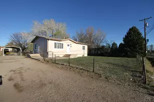 1213 23rd Ln, Pueblo, CO 81006 - Photo 3