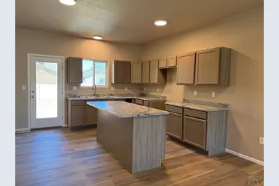 5217 Gannet Lane, Pueblo, CO 81008 - Photo 5