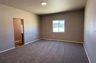 5217 Gannet Ln, Pueblo, CO 81008 - Photo 9