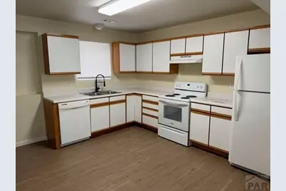 743-745 E Laporte Dr, Pueblo, CO 81007 - Photo 3