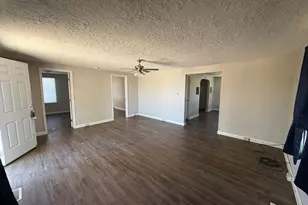 2602 E 9th St, Pueblo, CO 81001 - Photo 5