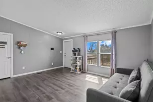 2519 E 10th St, Pueblo, CO 81001 - Photo 7