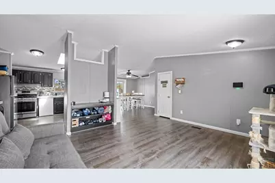 2519 E 10th St, Pueblo, CO 81001 - Photo 5