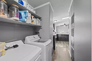 2519 E 10th St, Pueblo, CO 81001 - Photo 25