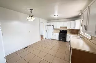 1205 Mass St, Pueblo, CO 81001 - Photo 7
