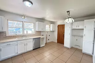 1205 Mass St, Pueblo, CO 81001 - Photo 5