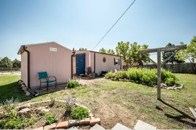 809 1/2 Montana, Walsenburg, CO 81089 - Photo 25