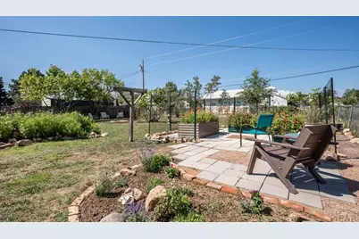 809 1/2 Montana, Walsenburg, CO 81089 - Photo 23