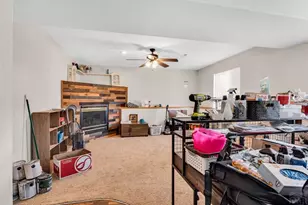 927 N Purcell Blvd, Pueblo West, CO 81007 - Photo 25