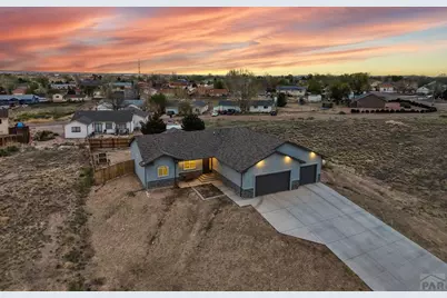 171 W Legend Dr, Pueblo West, CO 81007 - Photo 7