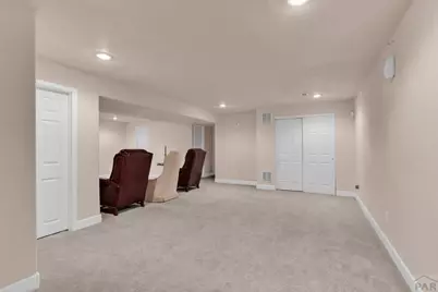 8 Pasadena Dr, Pueblo, CO 81005 - Photo 11