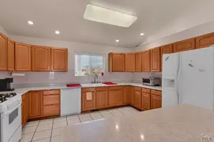 8 Pasadena Dr, Pueblo, CO 81005 - Photo 11