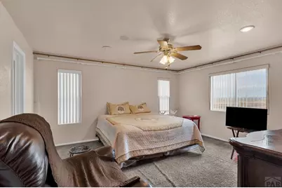 8 Pasadena Dr, Pueblo, CO 81005 - Photo 13