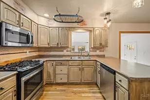 25 Fordham Cir, Pueblo, CO 81005 - Photo 9