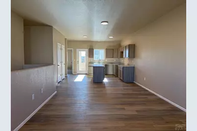 6025 Harper Ln, Pueblo, CO 81008 - Photo 7