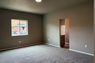 6025 Harper Ln, Pueblo, CO 81008 - Photo 7