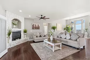 1073 W El Esperante Dr, Pueblo West, CO 81007 - Photo 5