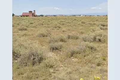 727 N Mapleleaf Dr, Pueblo West, CO 81007 - Photo 1