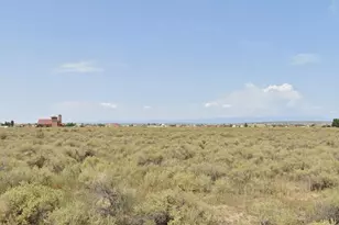 705 N Maplelawn Dr, Pueblo West, CO 81007 - Photo 1