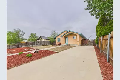 1613 E 19th St, Pueblo, CO 81001 - Photo 3