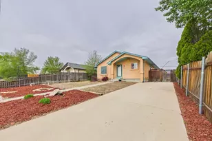 1613 E 19th St, Pueblo, CO 81001 - Photo 3