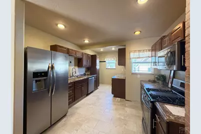 3007 Cascade Ave, Pueblo, CO 81008 - Photo 5
