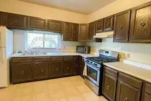 208 Lewis Ave, La Junta, CO 81050 - Photo 17