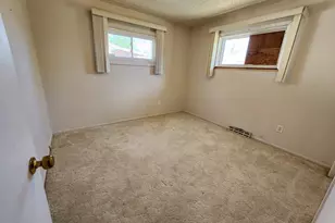 48 Caledonia Rd, Pueblo, CO 81001 - Photo 9