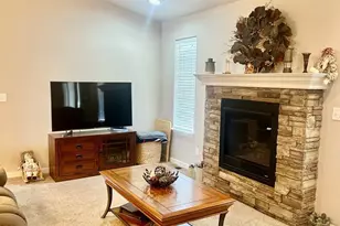 2321 Meadowlark Ln, Pueblo, CO 81008 - Photo 9