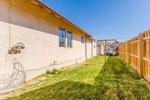1108 E 3rd St, Pueblo, CO 81001 - Photo 37