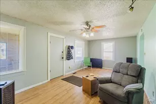 1108 E 3rd St, Pueblo, CO 81001 - Photo 7