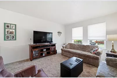 1722 Lincoln Ave, La Junta, CO 81050 - Photo 15