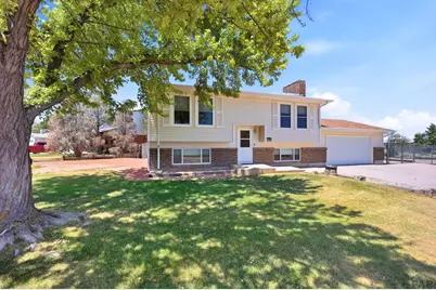 1722 Lincoln Ave, La Junta, CO 81050 - Photo 1