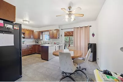 1722 Lincoln Ave, La Junta, CO 81050 - Photo 9