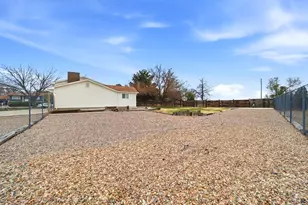 1722 Lincoln Ave, La Junta, CO 81050 - Photo 65