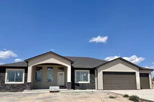 860 S Mcculloch Ct, Pueblo West, CO 81007 - Photo 1