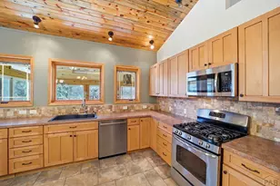 9028 Cascade Ave, Beulah, CO 81023 - Photo 21