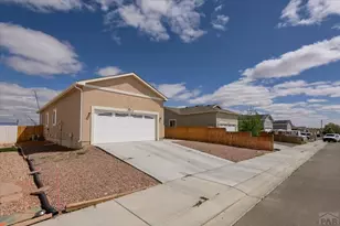 2413 Cruz Ct, Pueblo, CO 81003 - Photo 27