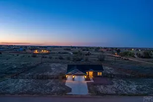 667 E Vermillion Dr, Pueblo West, CO 81007 - Photo 29
