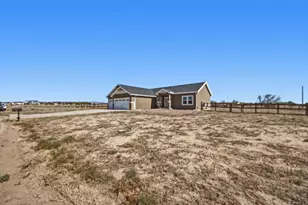 667 E Vermillion Dr, Pueblo West, CO 81007 - Photo 5