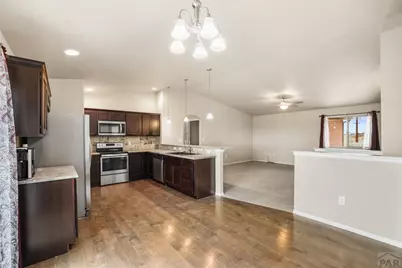 1058 E Ranch Dr, Pueblo West, CO 81007 - Photo 17