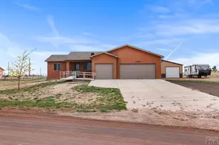 1058 E Ranch Dr, Pueblo West, CO 81007 - Photo 5