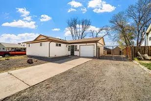 41 Loch Lomond Ln, Pueblo, CO 81001 - Photo 3