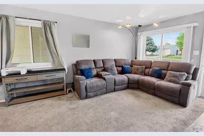 1825 Seminole Lane, Pueblo, CO 81001 - Photo 5