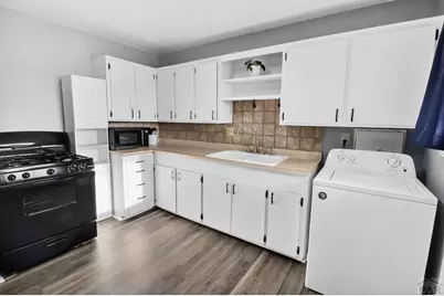 1825 Seminole Lane, Pueblo, CO 81001 - Photo 7