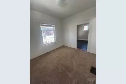 217 Washington St, Pueblo, CO 81004 - Photo 5